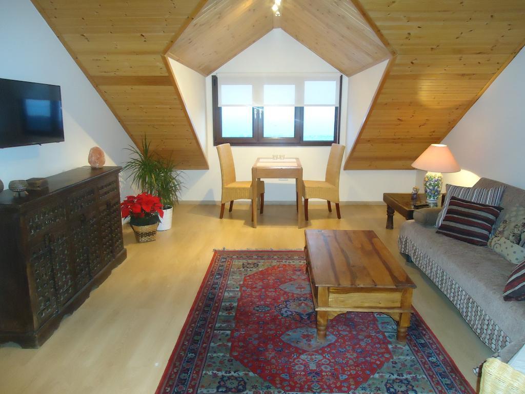 Petralona Apartment Agios Athanasios Buitenkant foto