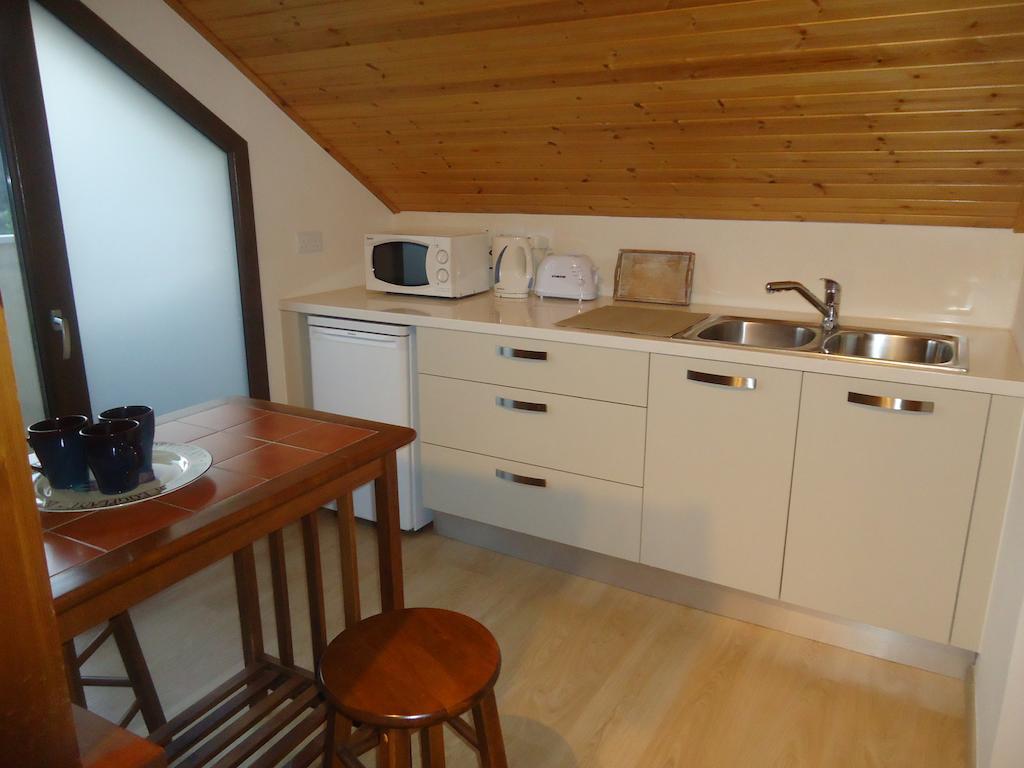 Petralona Apartment Agios Athanasios Buitenkant foto