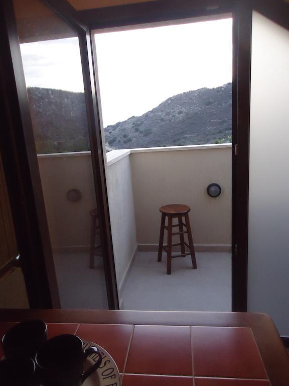 Petralona Apartment Agios Athanasios Buitenkant foto