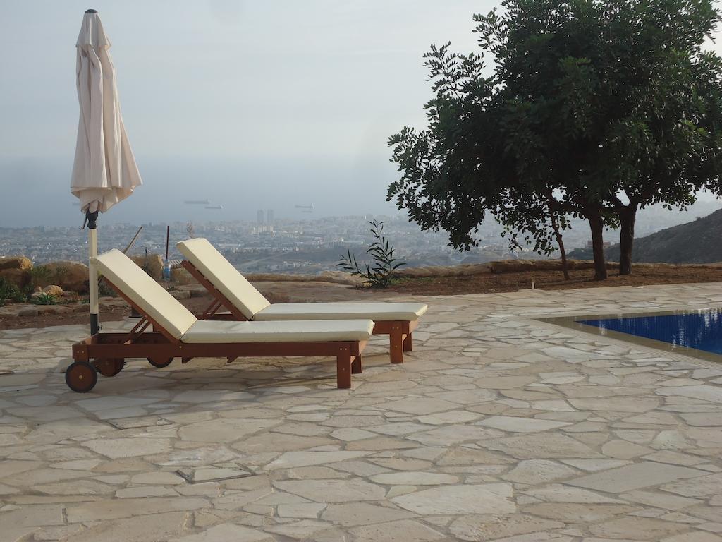 Petralona Apartment Agios Athanasios Buitenkant foto